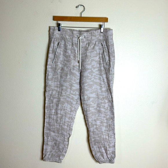 Athleta ladies Cabo tide linen jogger 100% linen pants size 10 - Picture 1 of 11